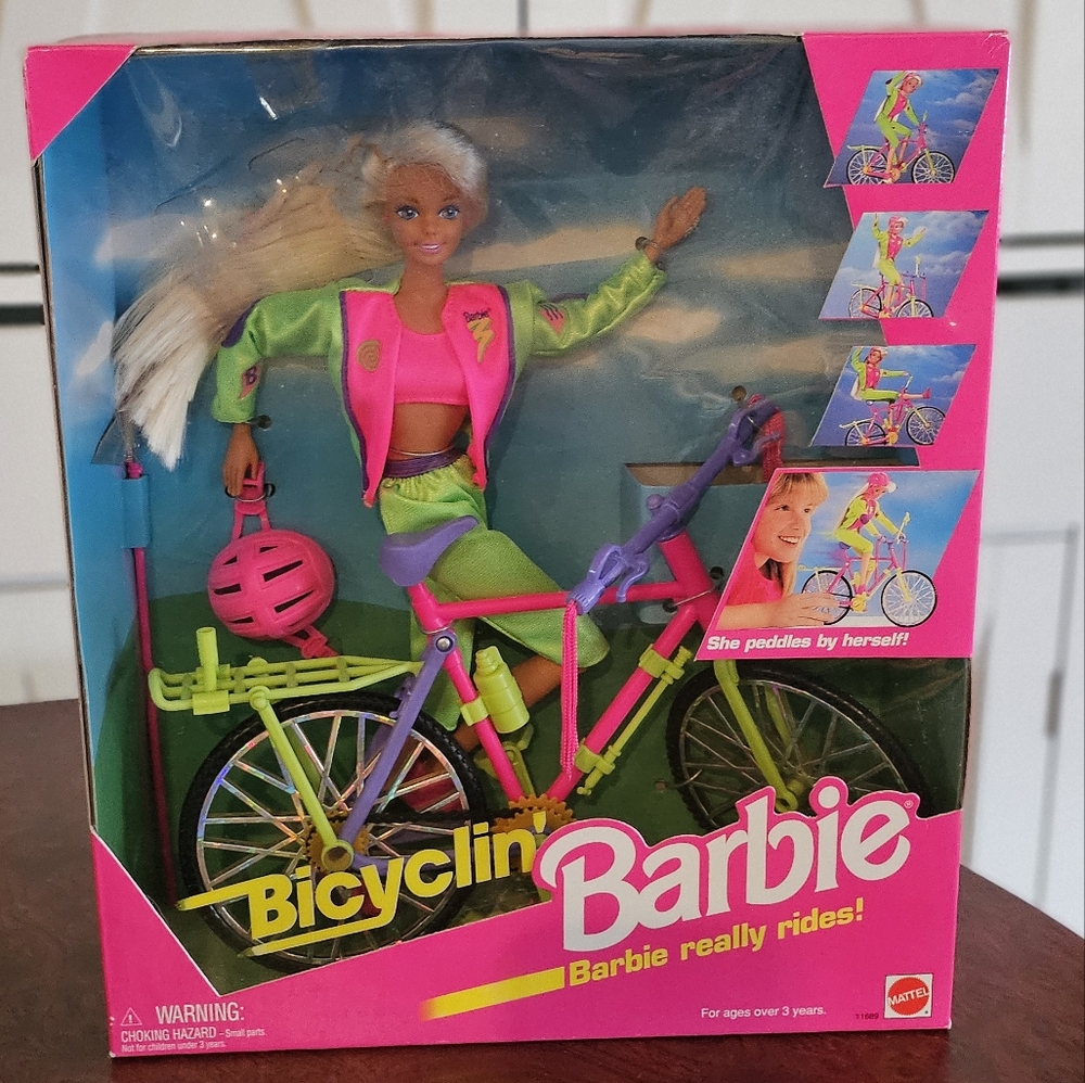 Barbie Bicyclin' Doll with Pink and Green Outfit New